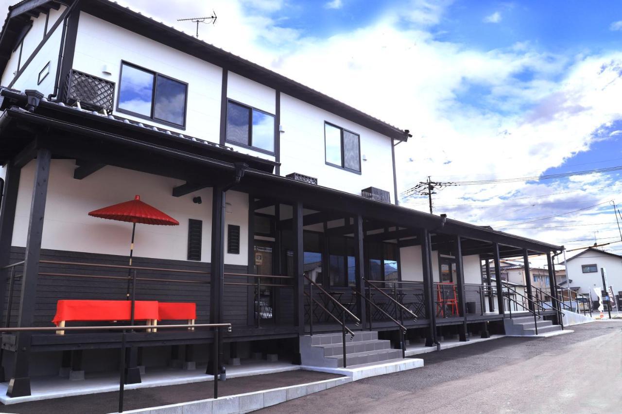 Base Ogi House Of Sakuraoka Hostel Exterior foto